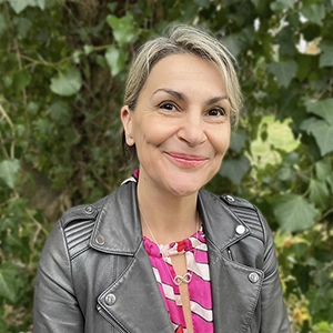 Portrait de Florence Poirier, énergéticienne & musicienne Spirits